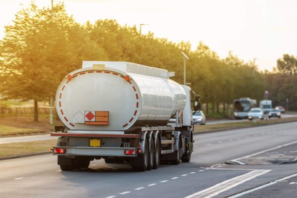 Condutores de Veículos de Transporte de Produtos Perigosos – MOPP